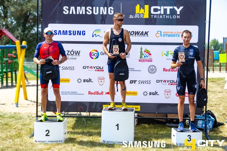 Samsung City Triathlon Oborniki 2026 &ndash; zwycięstwo Bartosza Majorczyka!